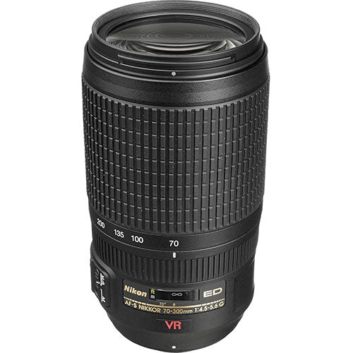 Nikon ED AF-S NIKKOR 70–300mm f/4.5–5.6G VR – Telephoto Zoom Lens (Used)  Condition: Used – Excellent Working Condition